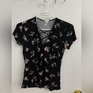 Garage Floral Lace Up Criss Cross Top (Small size, V-Neck)